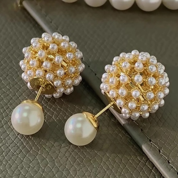 Jewelry - 🌟 Pearl Ball Double balls